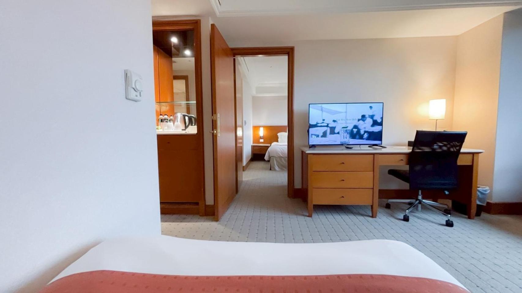 Hione Holiday Hotel Taipei Exterior foto