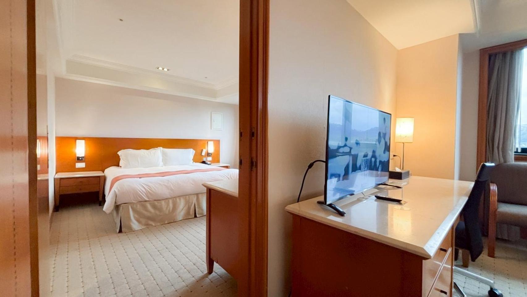 Hione Holiday Hotel Taipei Exterior foto