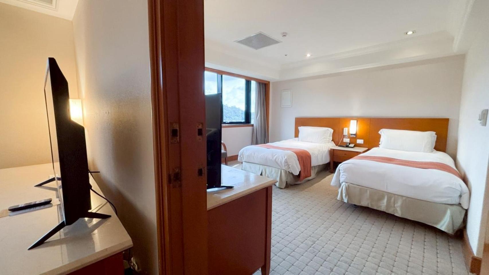 Hione Holiday Hotel Taipei Exterior foto
