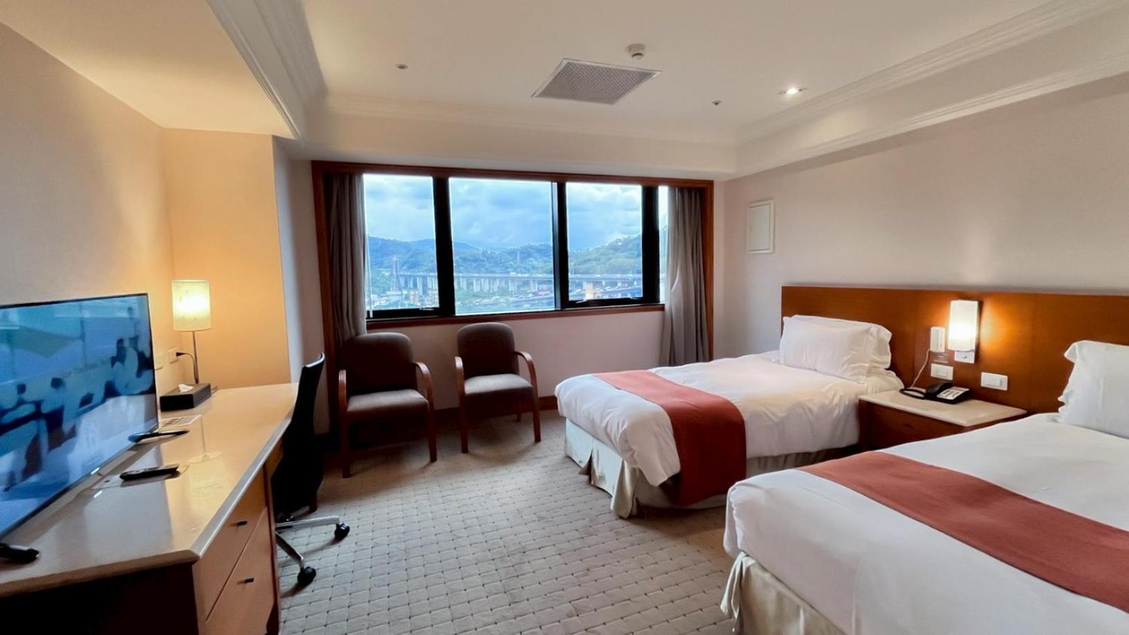 Hione Holiday Hotel Taipei Exterior foto